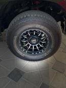 Toyota Tundra Std 5.7L