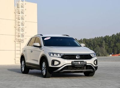 Volkswagen T ROC Life 1.4L VOLKSWAGEN T ROC 2023 1.4L GCC   accident-free Excellent Condition 1019  AED Monthly