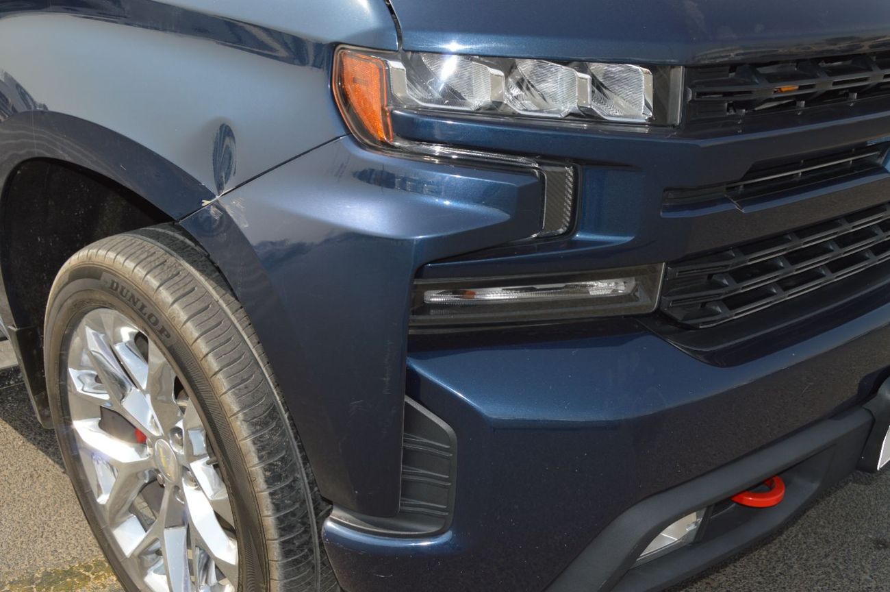 شيفروليه سيلفارادو *Chevrolet Silverado* Left Hand Drive Year: *2020* -Push Button Start,  -Leather Seats, -Power Seats