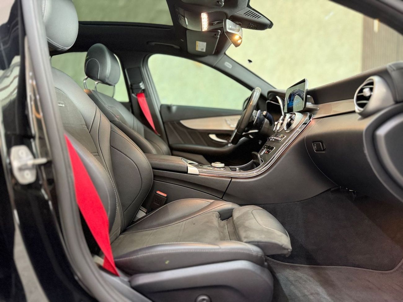 Mercedes-Benz C 63 AMG SE Performance MERCEDES S63 AMG II 2021 II FULL LOADED