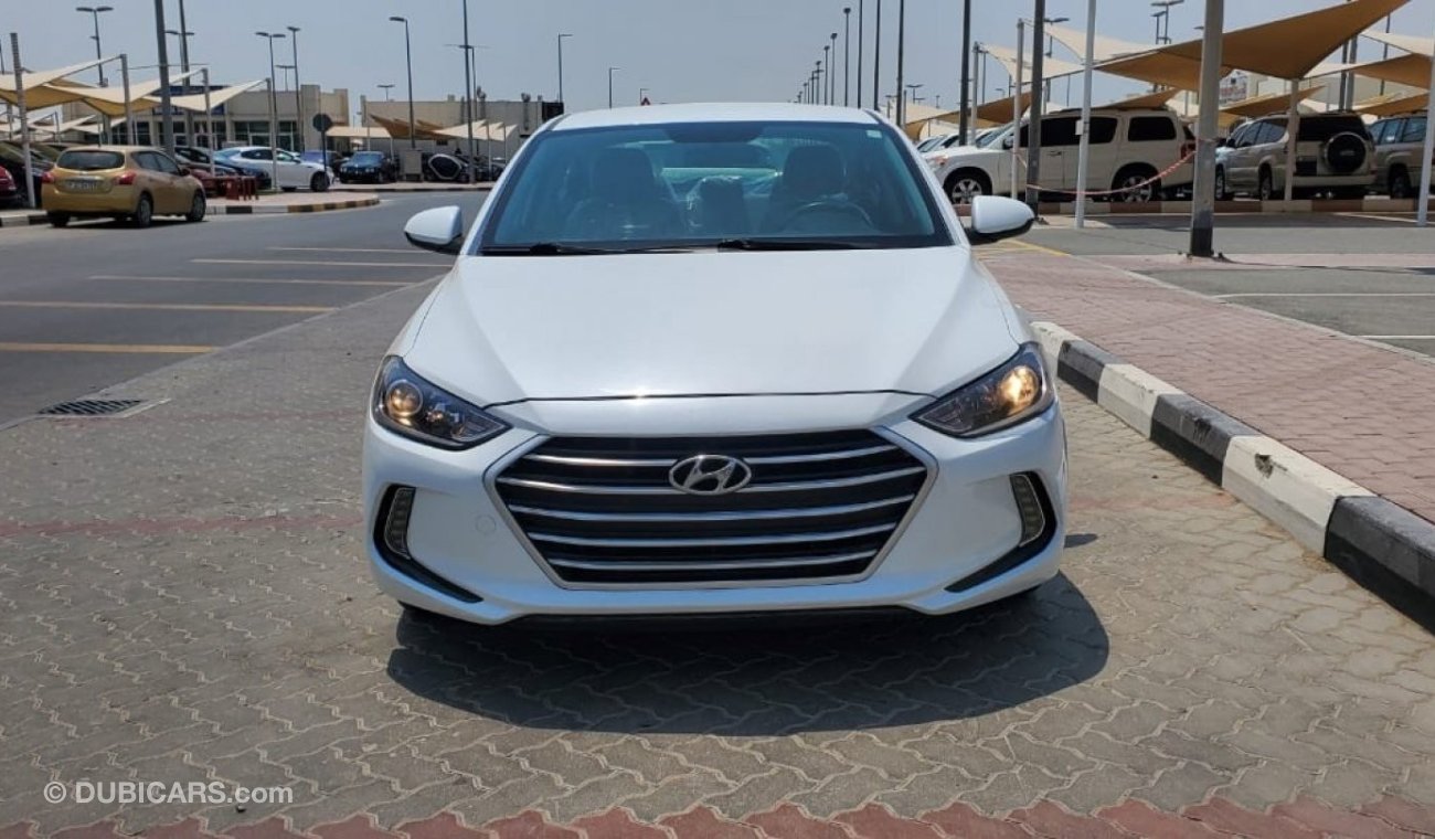 Hyundai Elantra SE - Very Clean Car