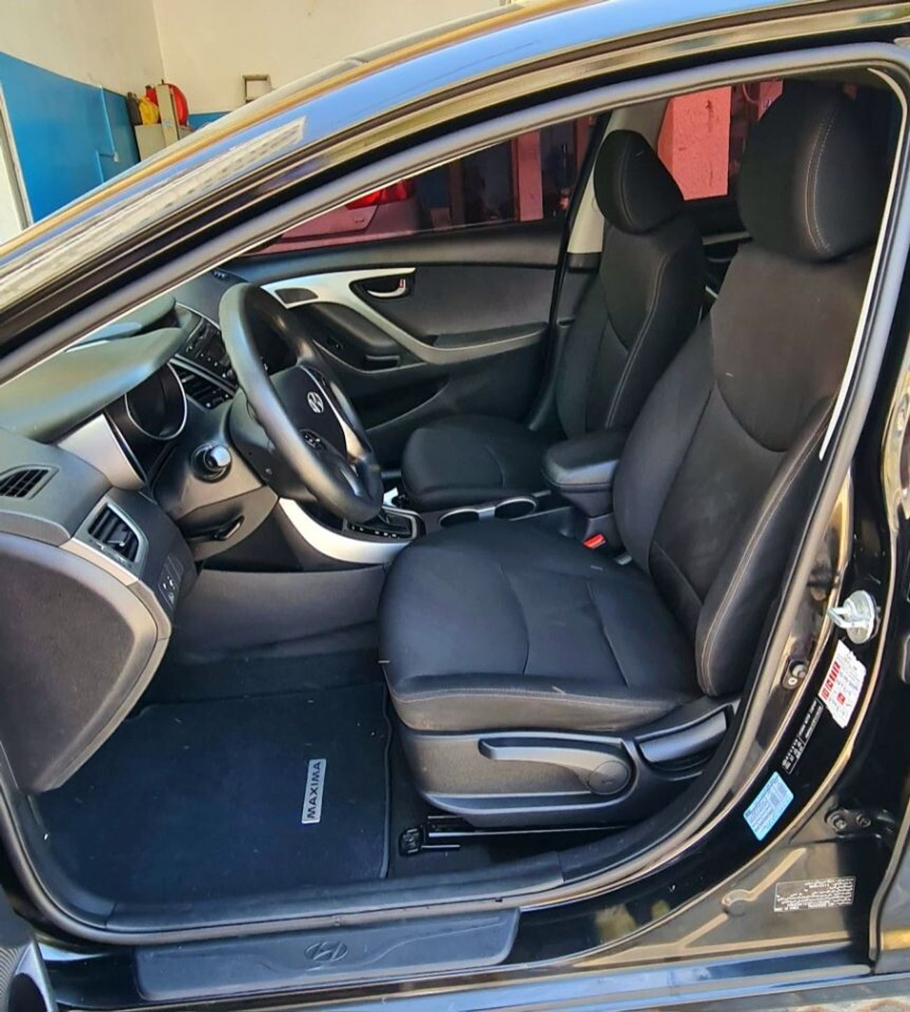 Hyundai Elantra HYUNDAI ELANTRA GCC  1.8 ENGINE  2015