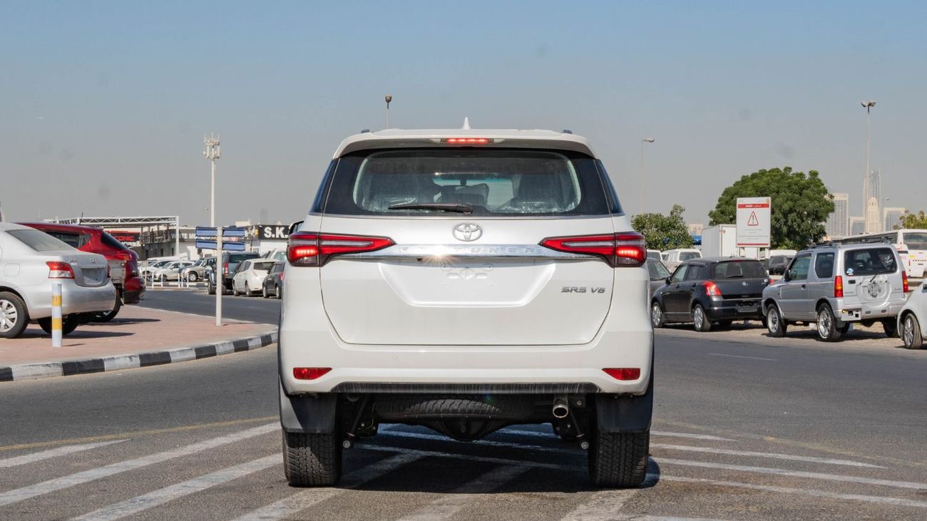 تويوتا فورتونر 2025 Toyota Fortuner Adventure SR5 V6 4.0L AT Petrol