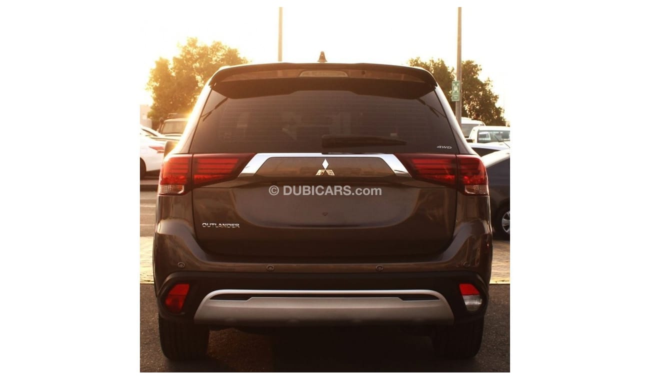 Mitsubishi Outlander GLS Mitsubishi Outlander 2020 GCC, 4 wheel, in excellent condition