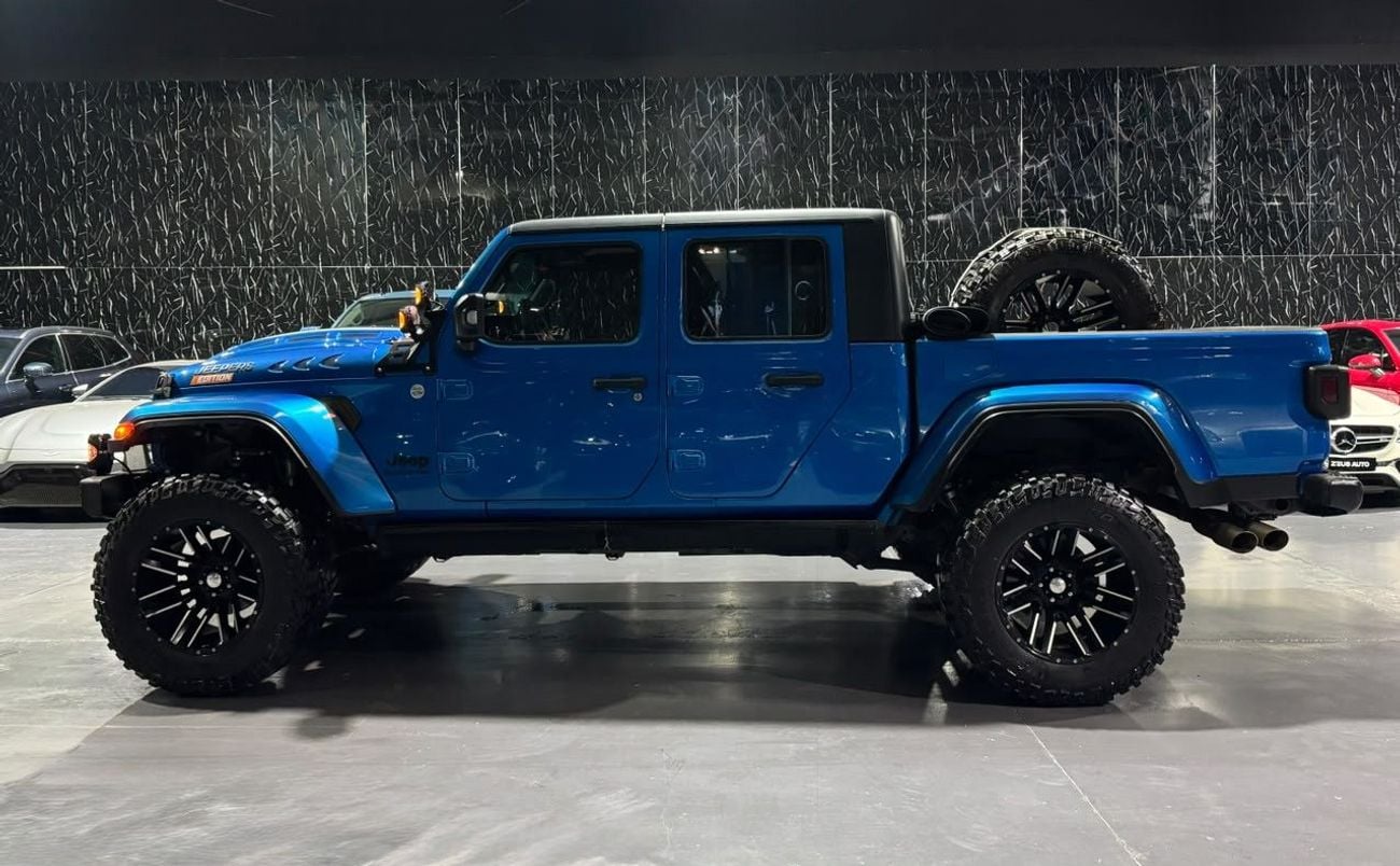 Jeep Gladiator SPORT 4x4 | Jeepers edition | GCC | Well Maintained
