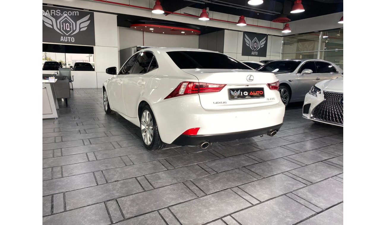 Lexus IS250 | GCC |