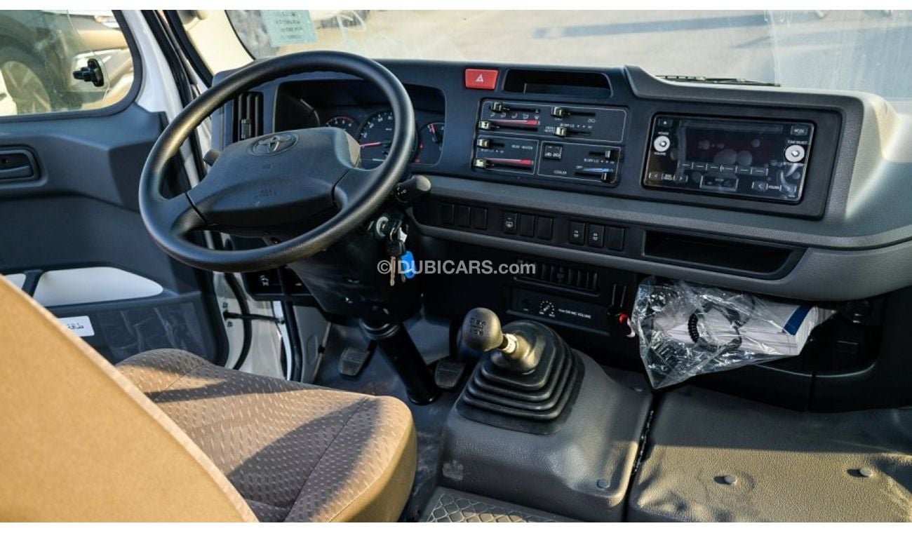تويوتا كوستر 4.2L V6 M/T Diesel 23 passengers - 16″ wheels - brown interior