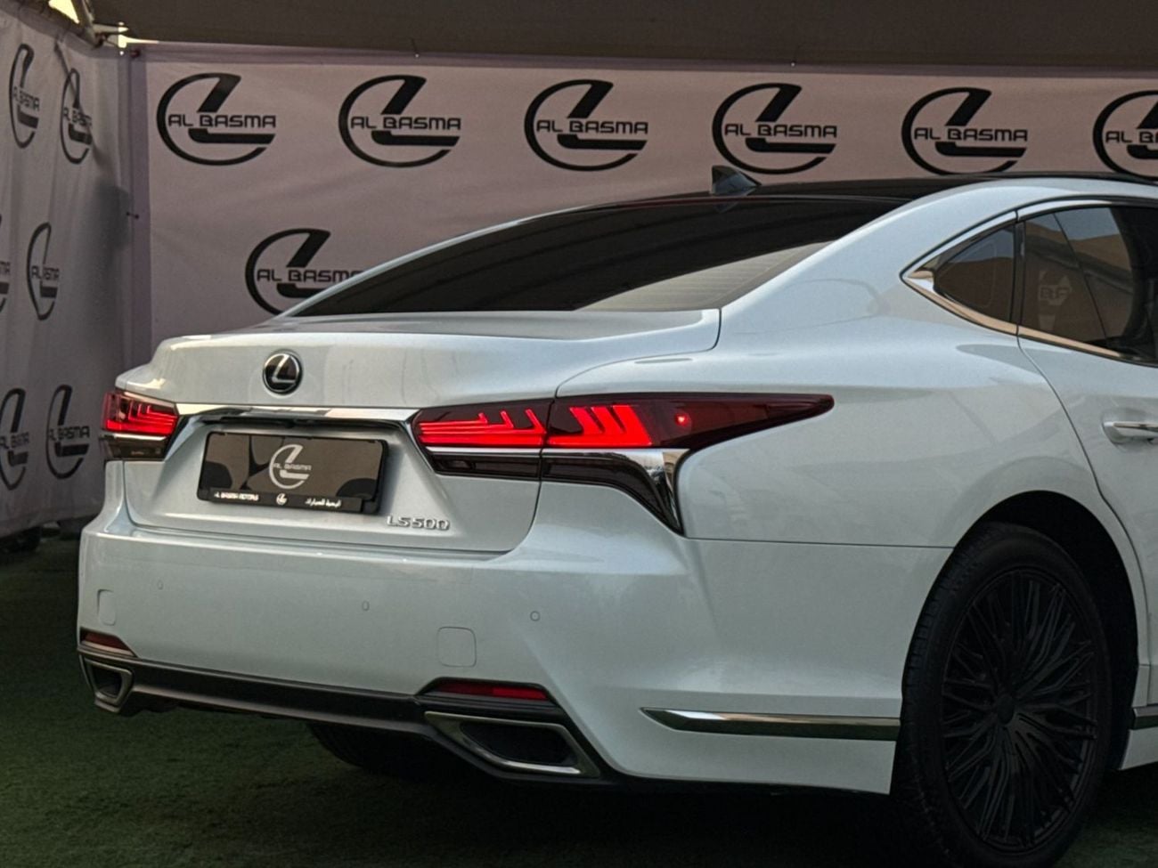 Lexus LS500 TITANIUM