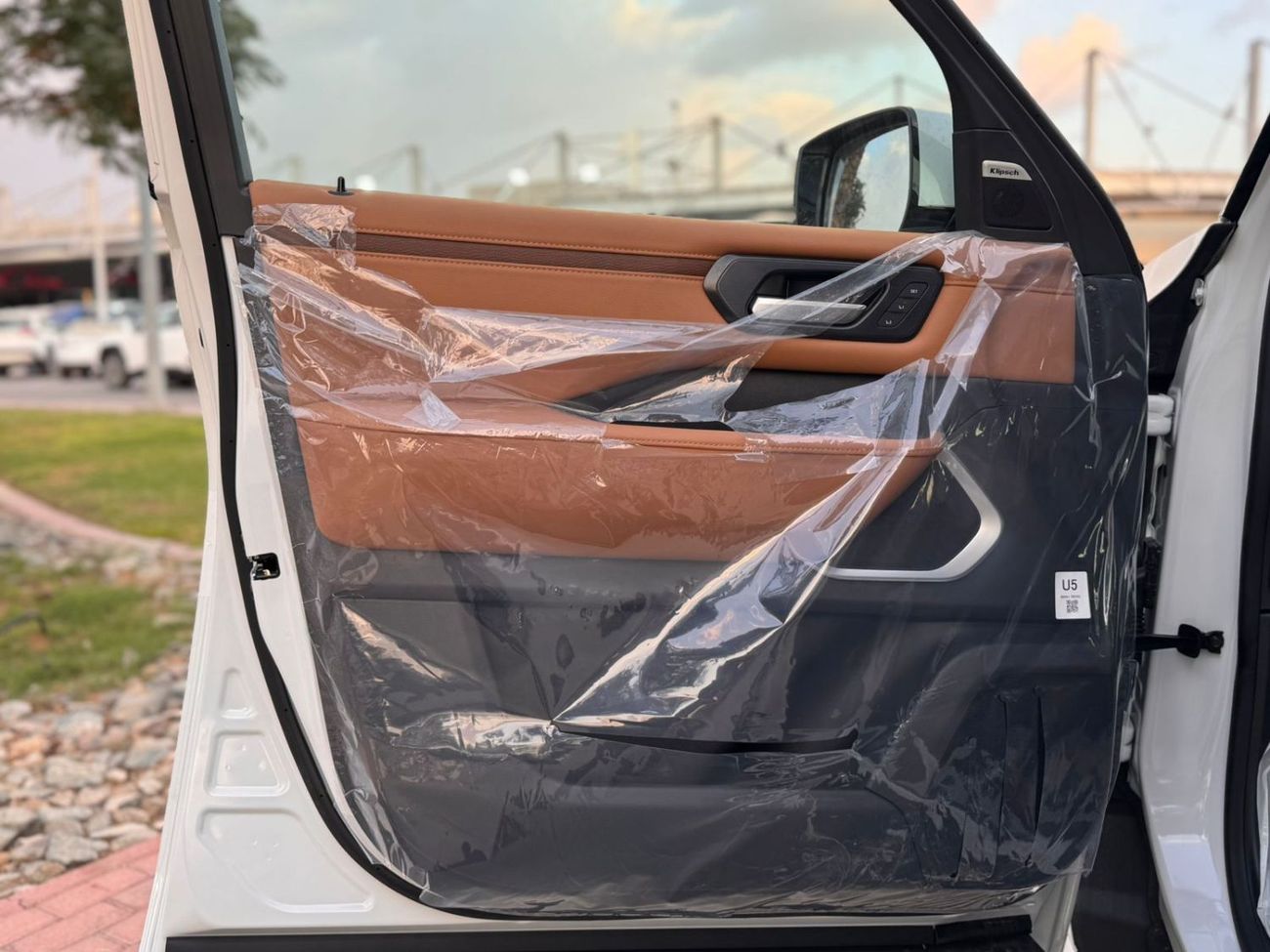 نيسان باترول NISSAN PATROL LE PLATINUM CITY/ LOCAL AND EXPORT