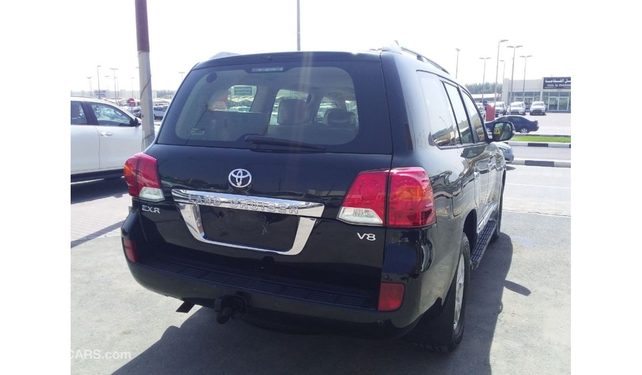 Toyota Land Cruiser Toyota Land Cruiser GX-R  V8 2015 GCC