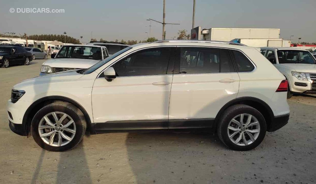 Volkswagen Tiguan GCC Full option original paint