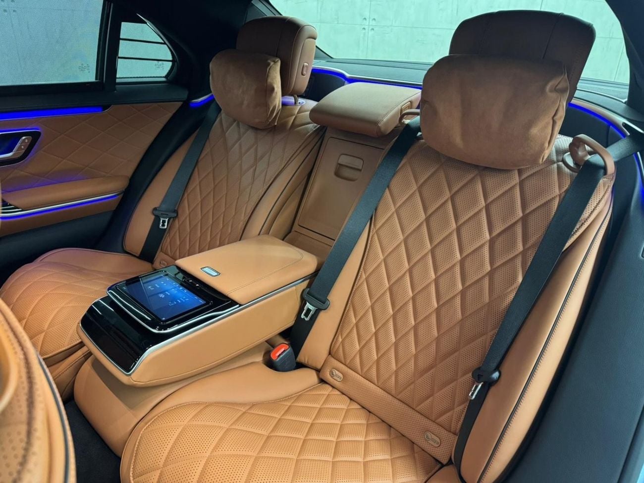 Mercedes Benz S500 4MATIC L 4MATIC - Brand New - GCC Specs - Warranty Available