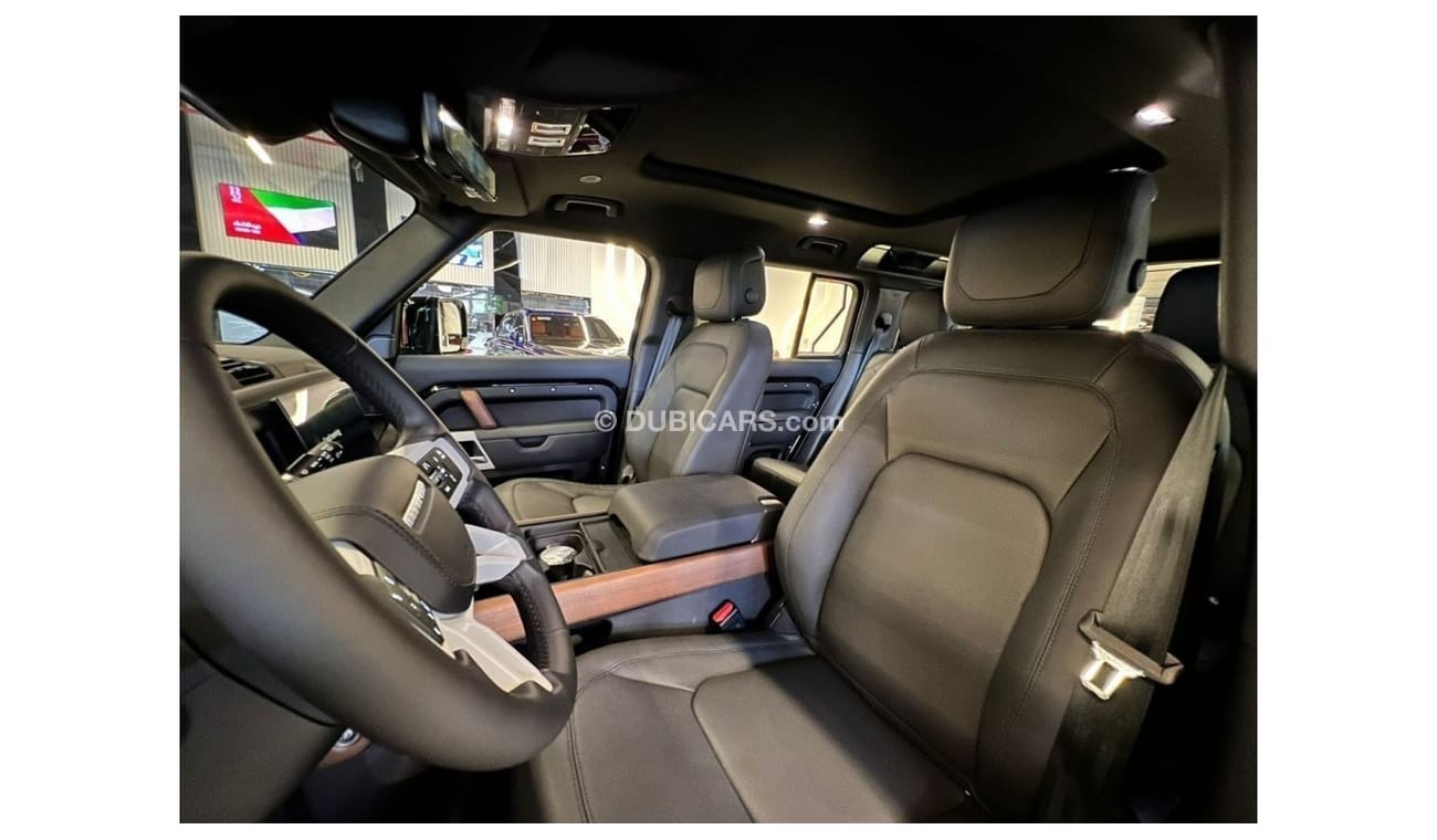 Land Rover Defender DEFENDER P400 HSE/2024 GCC AL TAYER 5 YEARS WARRANTY