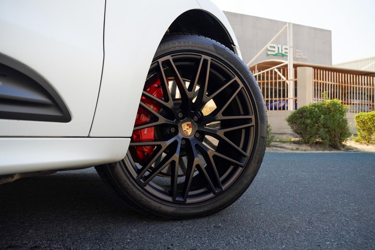 بورش ماكان GTS 2.9L (435 HP)