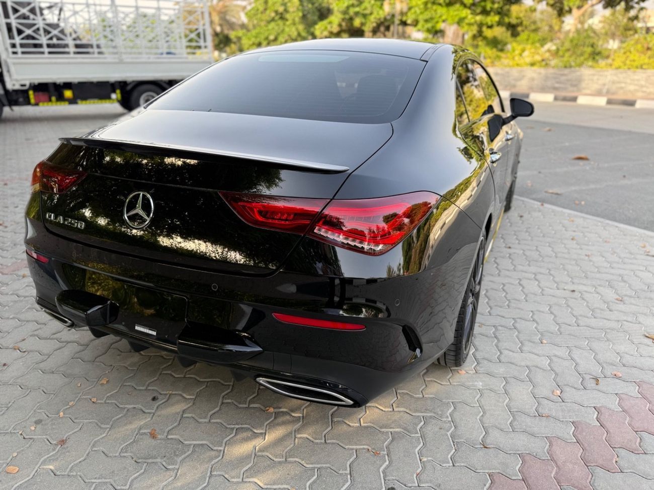 Mercedes-Benz CLA 250 Premium + 2.0L