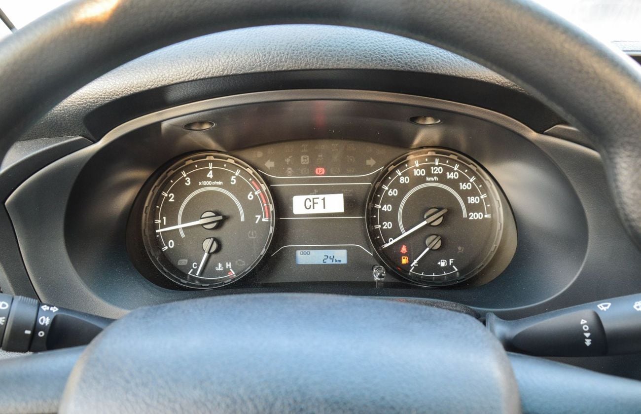 تويوتا هيلوكس 2.7L 4WD PETROL MT SC 2026