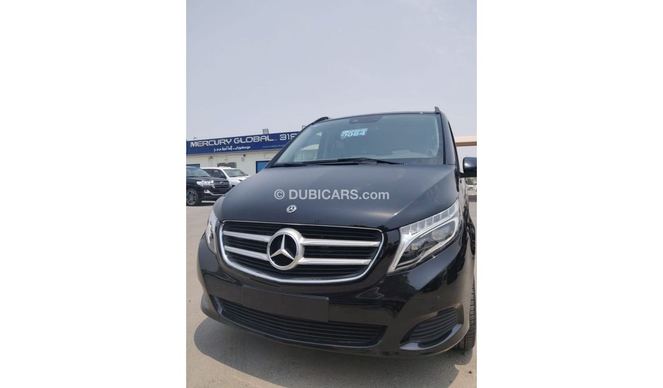 Mercedes-Benz Viano V250 Avantgarde Long Wheel Base 6 seater VAN with Table
