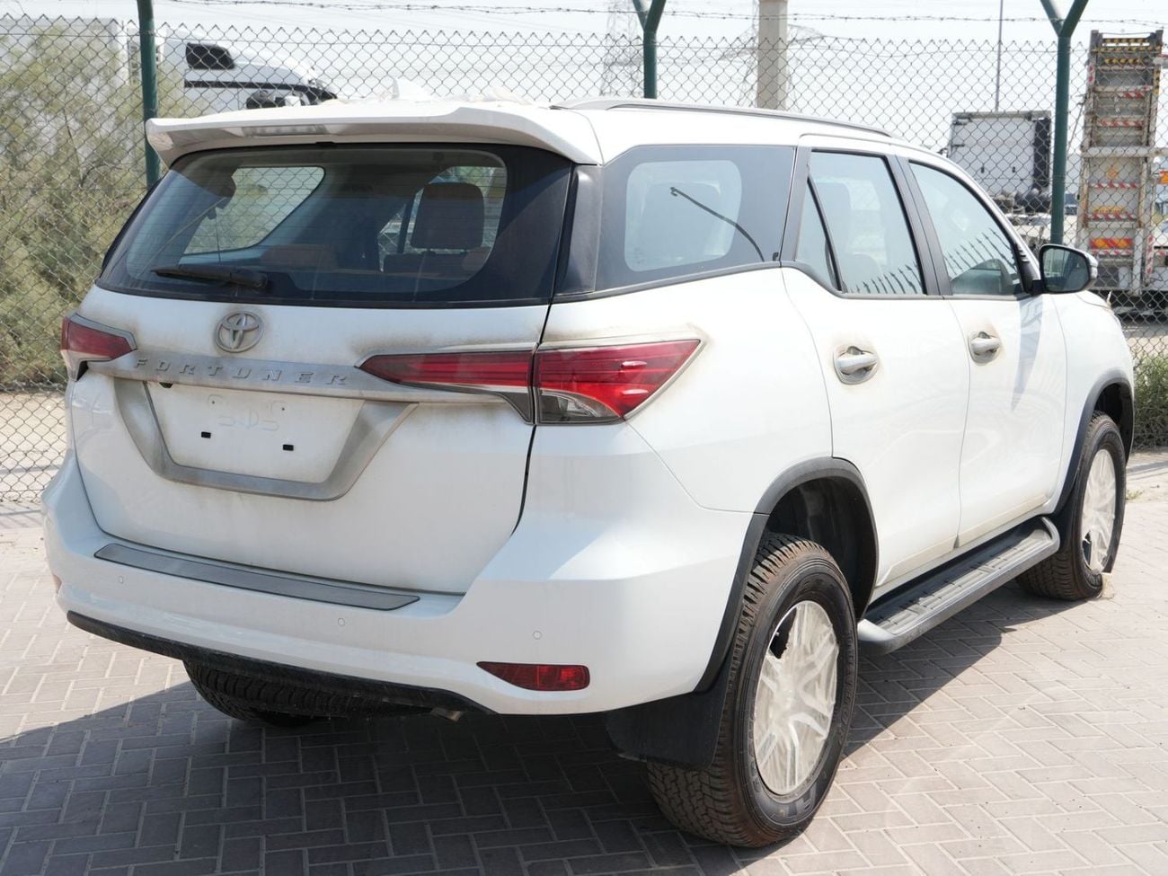 Toyota Fortuner 2026 TOYOTA FORTUNER 2.7L PETROL AT 4WD GCC BRAND NEW 0KM