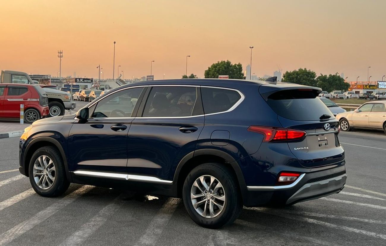 هيونداي سانتا في 