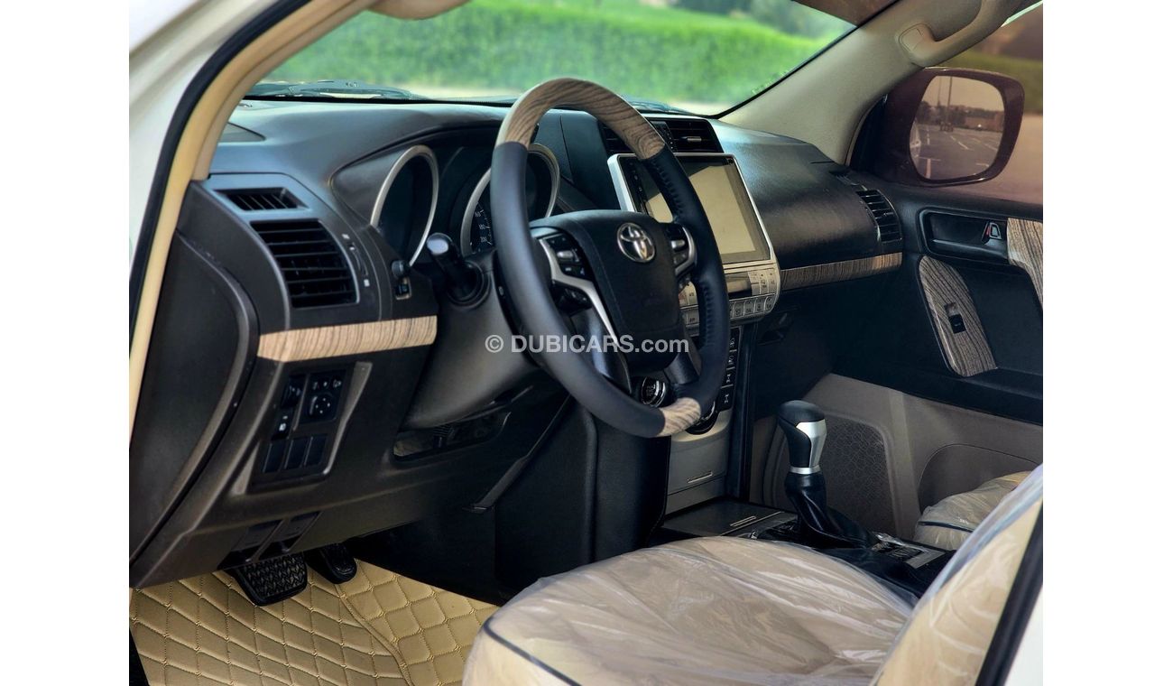 Toyota Prado V6   /  facelifted