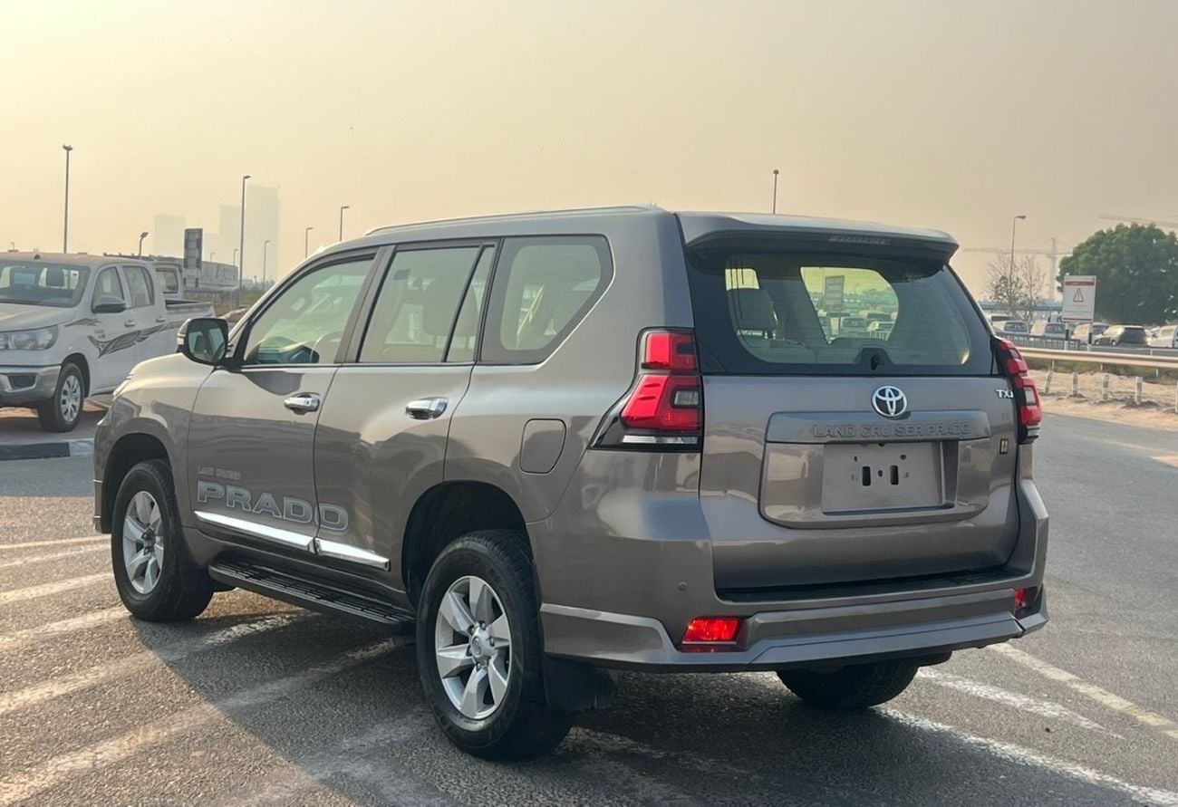 Toyota Prado TX-L 2022  Toyota Prado TXL 2.7L V4- AWD 4x4 - No Accedent -  - Rear Sensor -