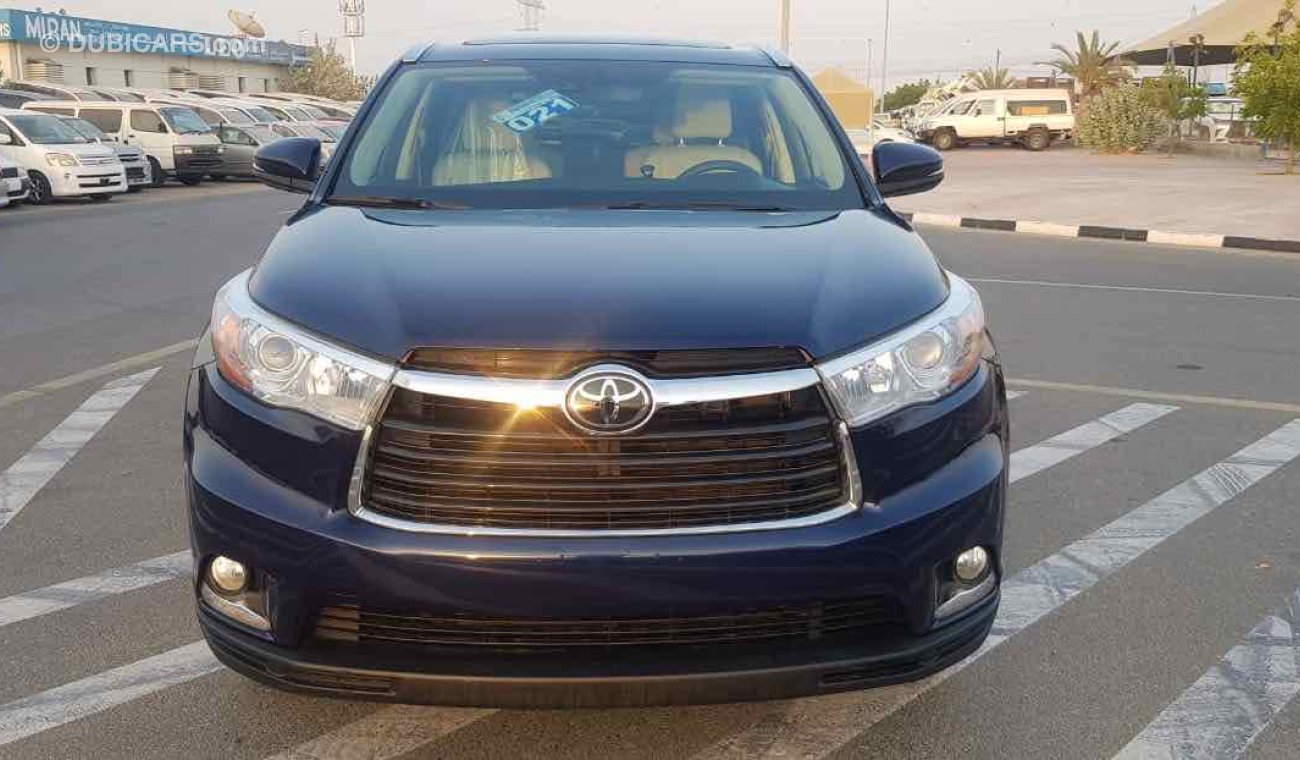 Toyota Highlander fresh and imported and very clean inside out and ready to drive