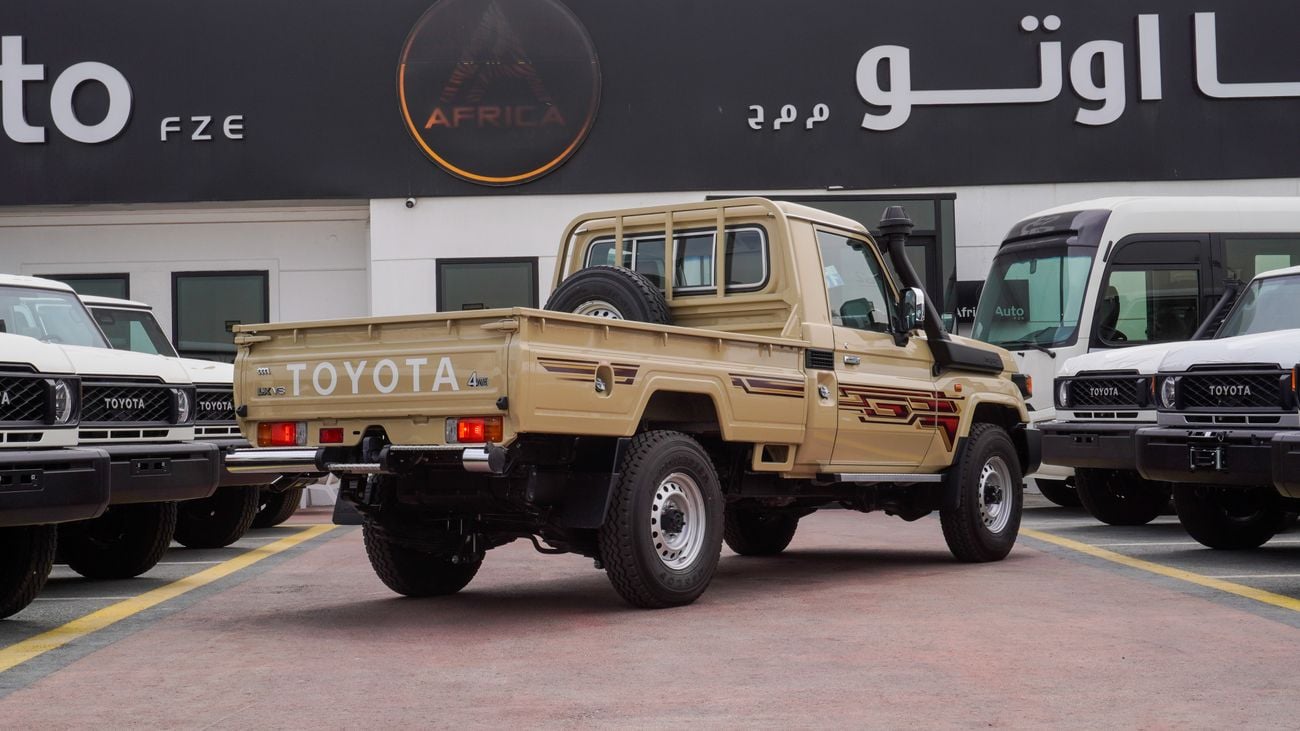 تويوتا لاند كروزر بيك آب LX 4.5 L d V8