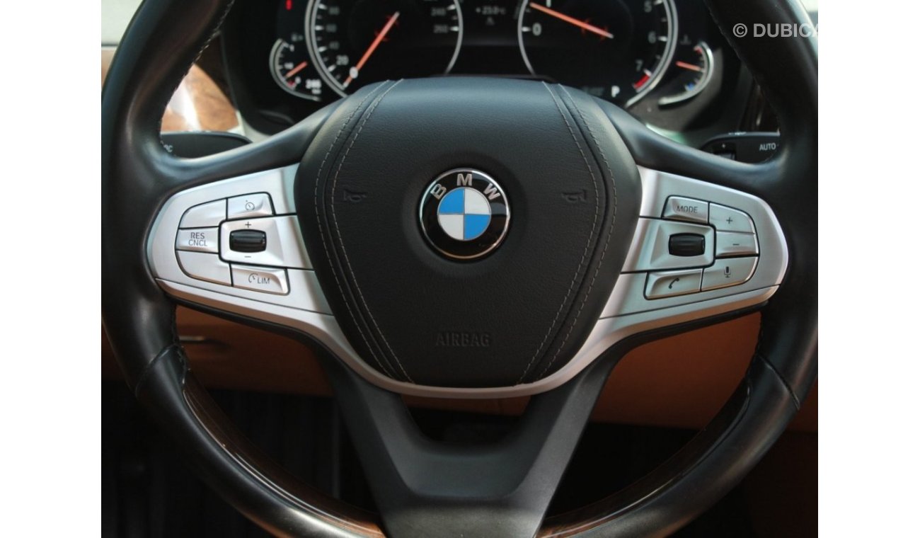 بي أم دبليو 750Li لاكجري بلس