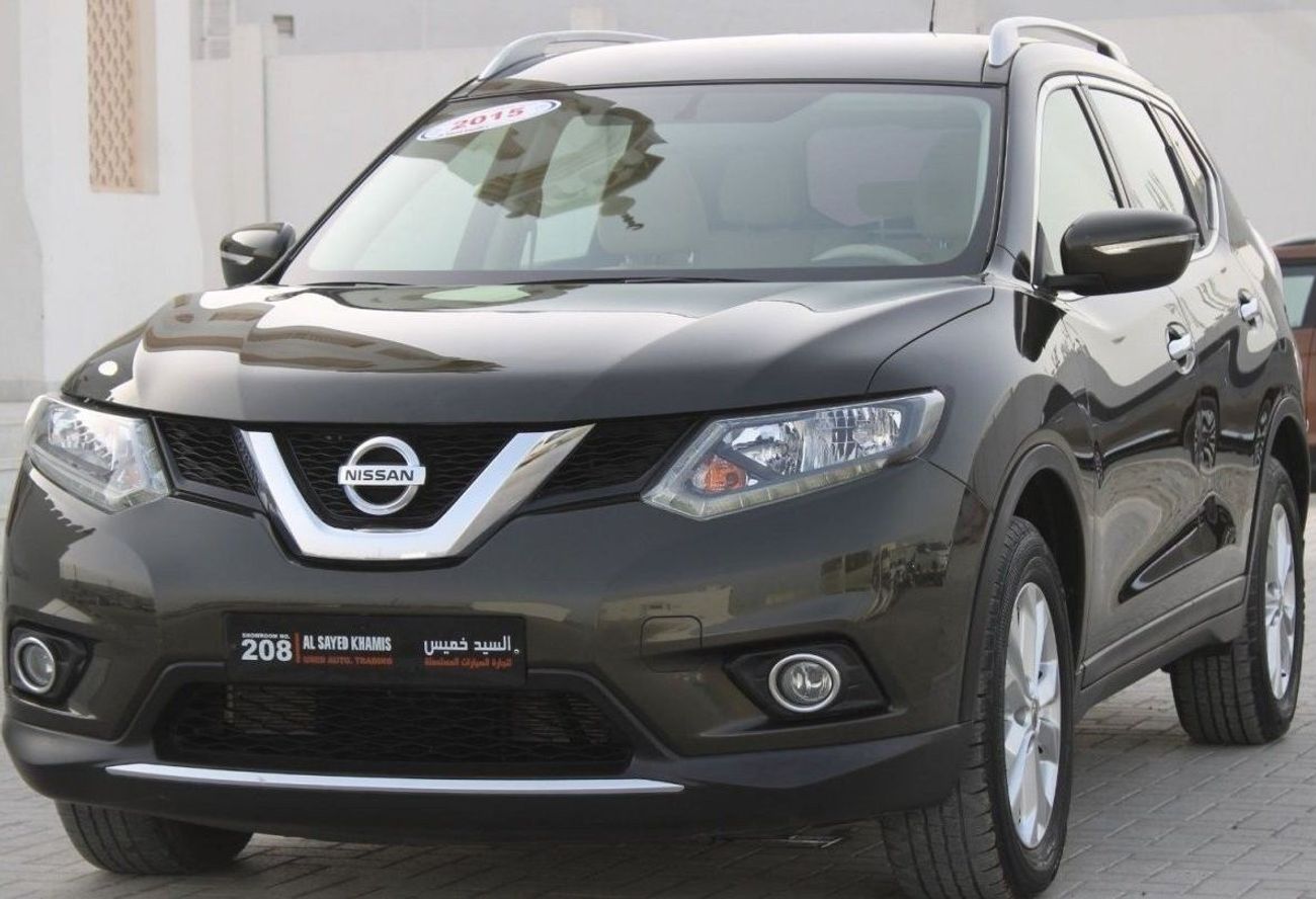 نيسان إكس تريل SL SL نيسان إكس تريل 2015 خليجي رقم 2 بحالة ممتازة بدون حوادث بدون صبغ