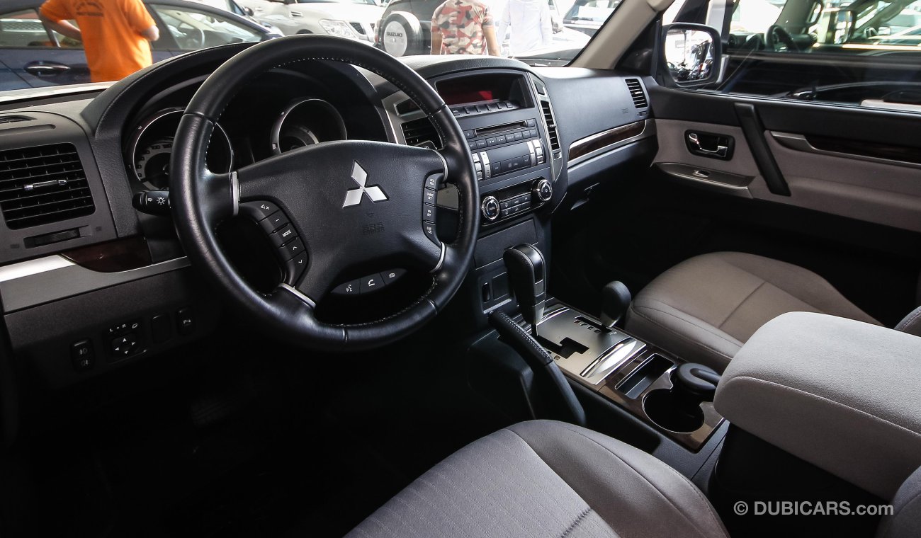 Mitsubishi Pajero GLS