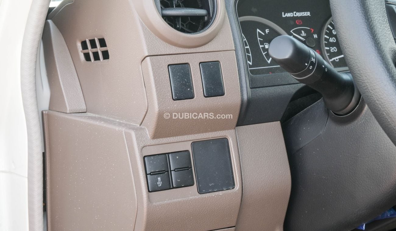 Toyota Land Cruiser 70 LC78 4.5L V8 YM 2024 BASIC
