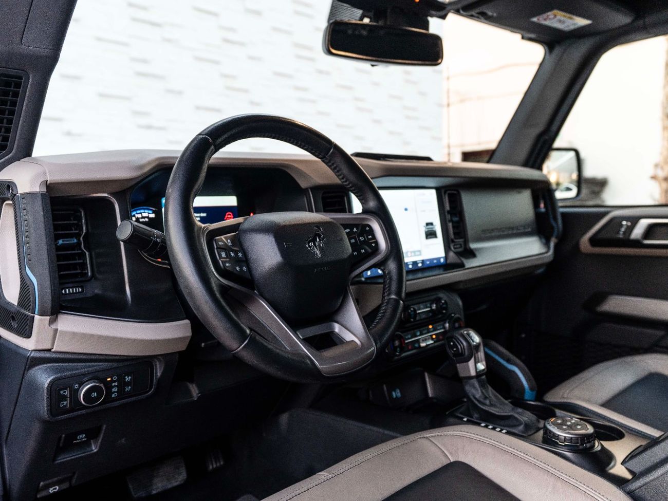 فورد برونكو Wildtrak 2.7L (5 Seater)