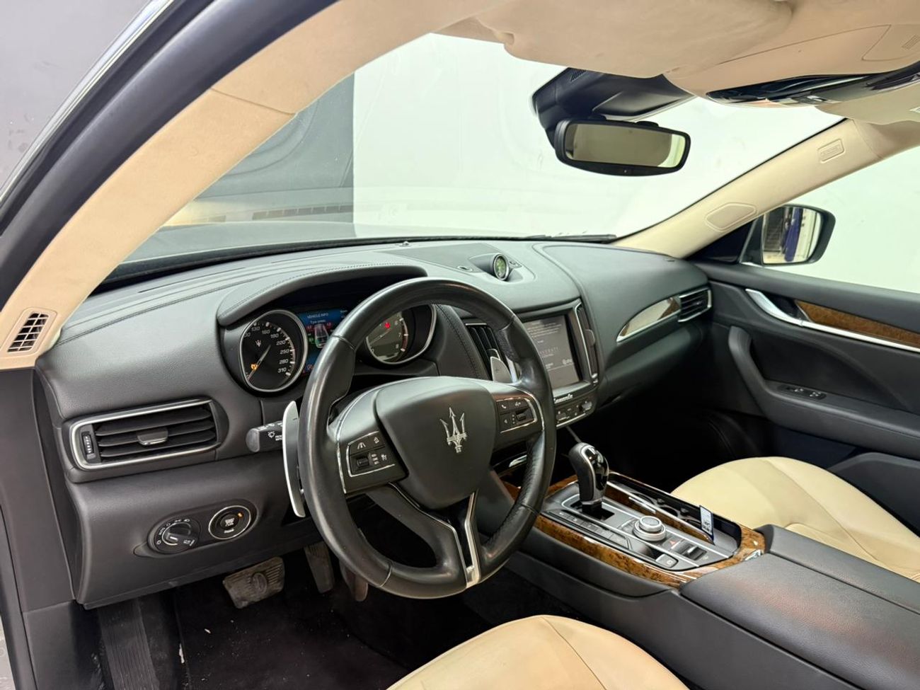 مازيراتي ليفونت GranLusso 3.0L