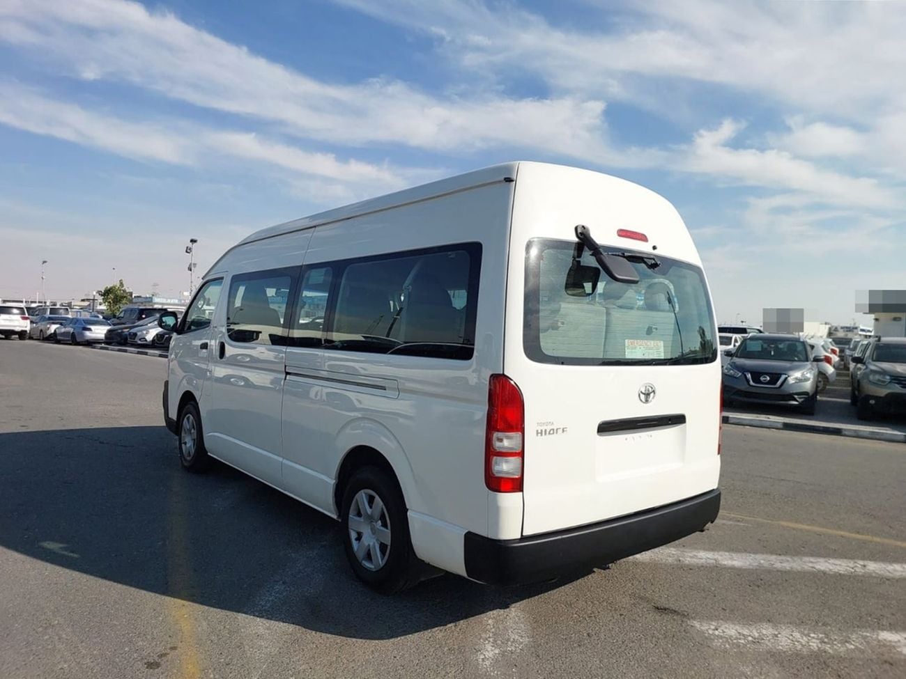 تويوتا هاياس TOYOTA HIACE COMMUTER VAN RHD 2006 MODEL 2.5 L DIESEL MANUAL(PM15390)