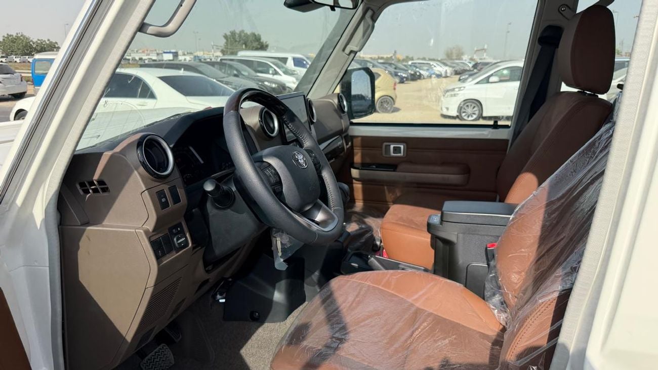 تويوتا لاند كروزر 70 Toyota Land Cruiser hard Top LC76 2.8 AT full option Oman 2025