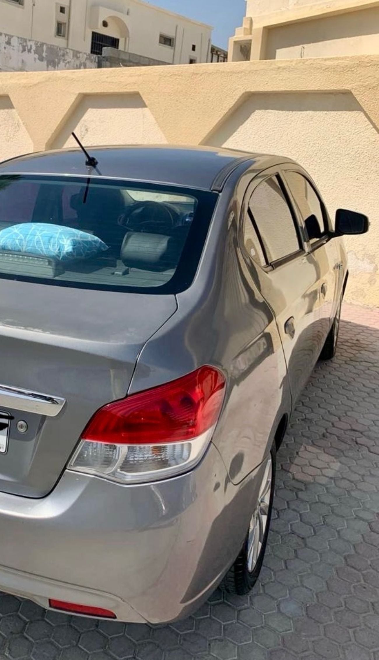 ميتسوبيشي اتراج GLX