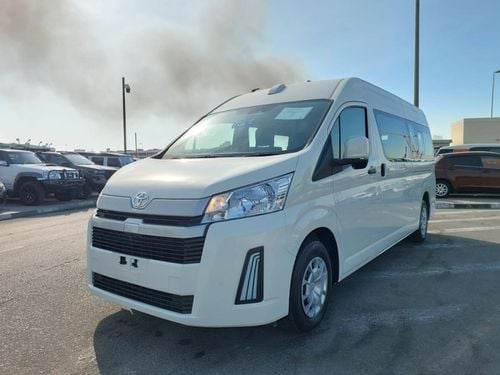 تويوتا هاياس (RAMADAN OFFER) TOYOTA HIACE COMMUTER VAN RHD 2023 MODEL 2.8 L DIESEL AUTOMATIC(PM21193)