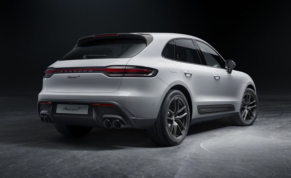 Porsche Macan Turbo exterior - Rear Left Angled