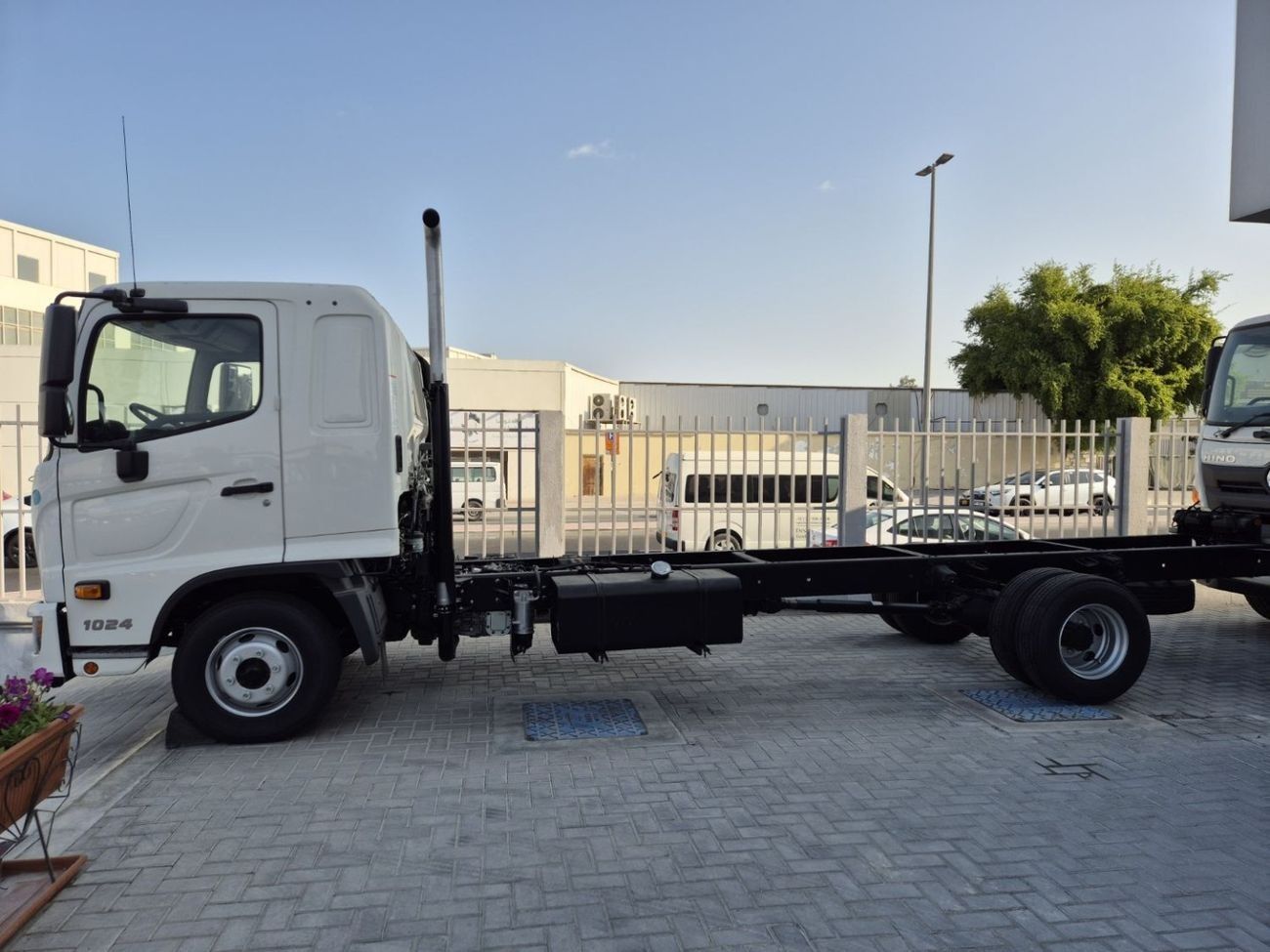 Hino 500 Hino 500- 1024 4x2