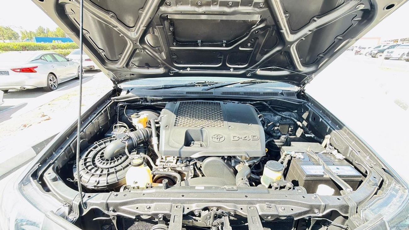 تويوتا هيلوكس 2013| 3.0L DIESEL ENGINE | MT | RHD | SMART CAB | GTK BULL BAR WITH LED FOCUSED LIGHTS | HEAVY 4X4 S