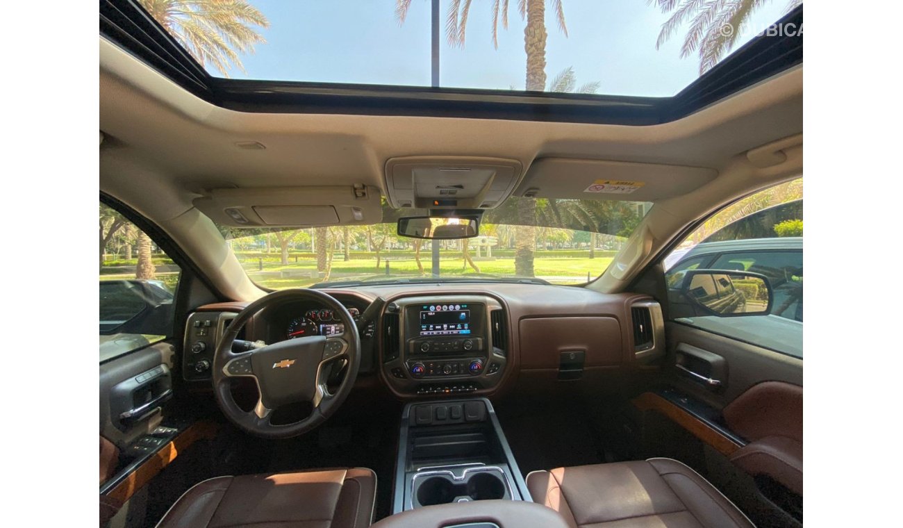 Chevrolet Silverado 2360/- P.M || Silverado Double Cabin || Full Option || GCC || 4x4 || Very Well Maintained