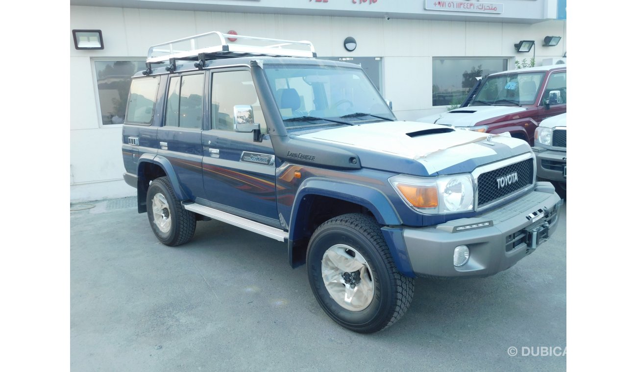 Toyota Land Cruiser Hard Top 76 Hardtop LX Special V8 4.5L Diesel M/T Wagon