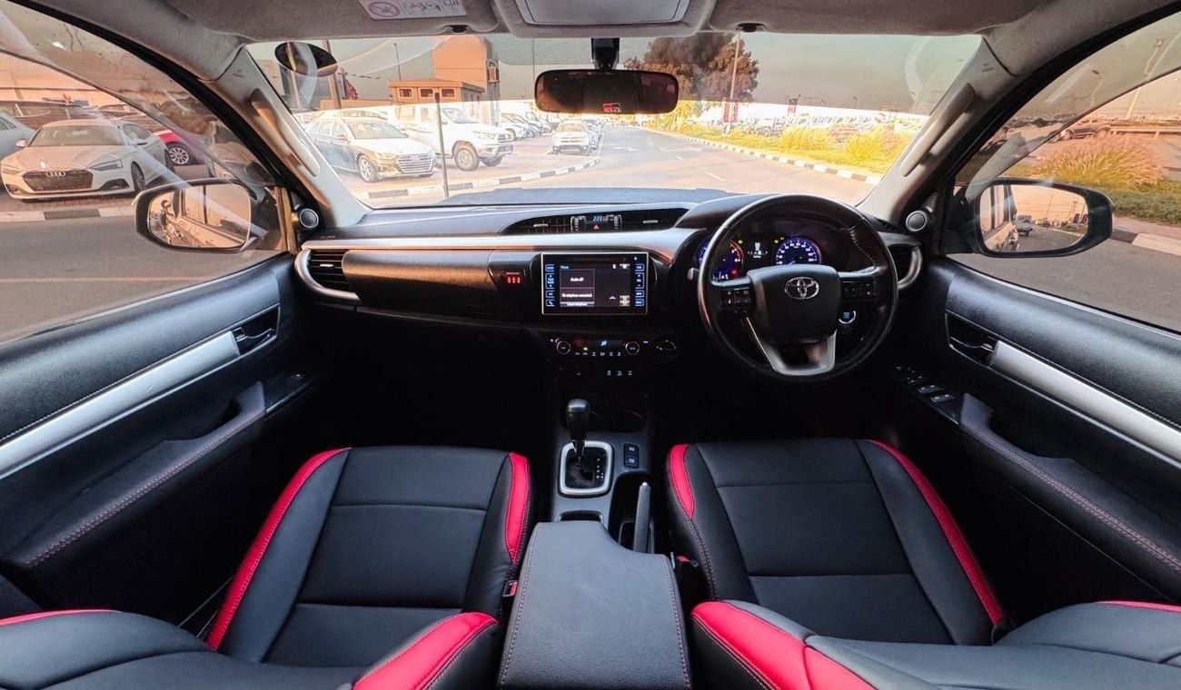 تويوتا هيلوكس OFF ROAD MODIFIED PICKUP | RHD | 2016 | 2.8L DIESEL ENGINE | AT | AWNING SIDE ROOF CAMPING TENT