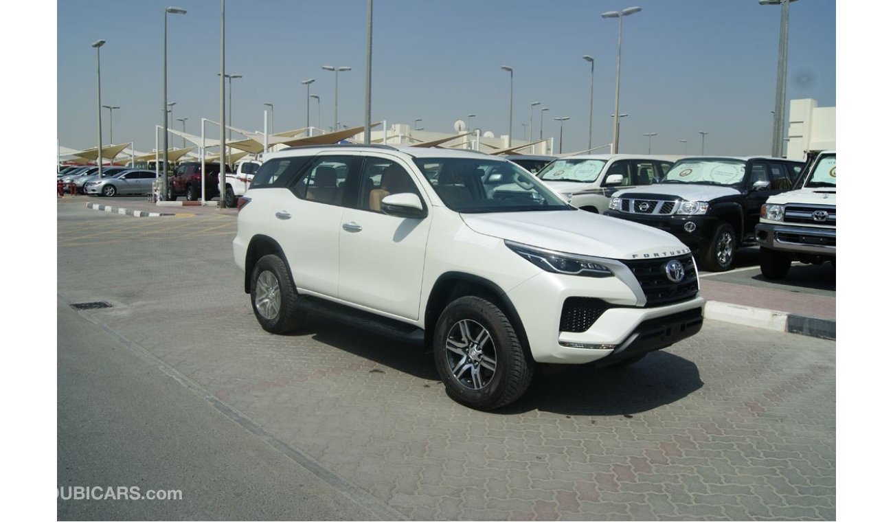 تويوتا فورتونر 2.7L Petrol 4WD STD G Auto (For Export Only)