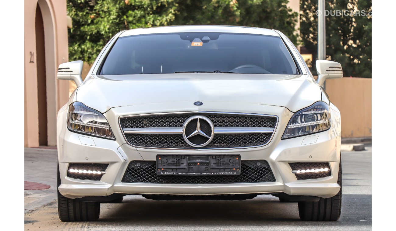 Mercedes-Benz CLS 500 2013 GCC under Warranty with Zero Down-Payment.