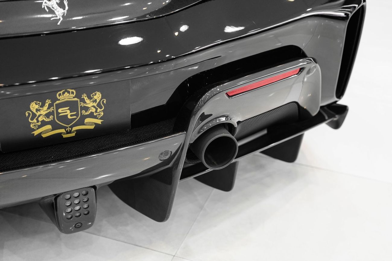 Ferrari 488 Pista Carbon Fiber Package, Novitec Exhaust System, GCC Spec!!