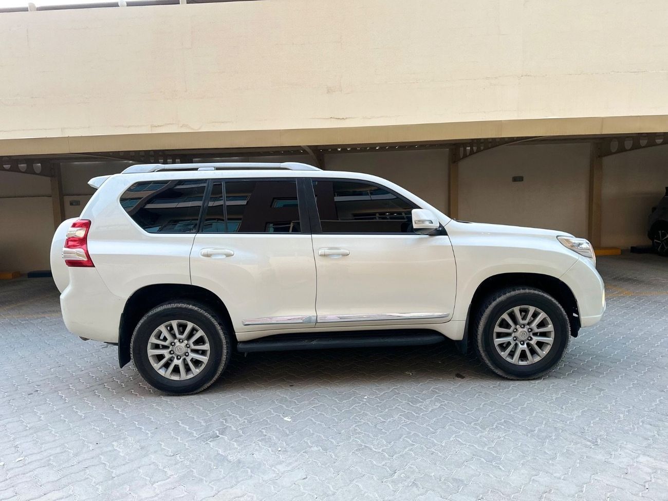 تويوتا برادو Excellent condition family used car