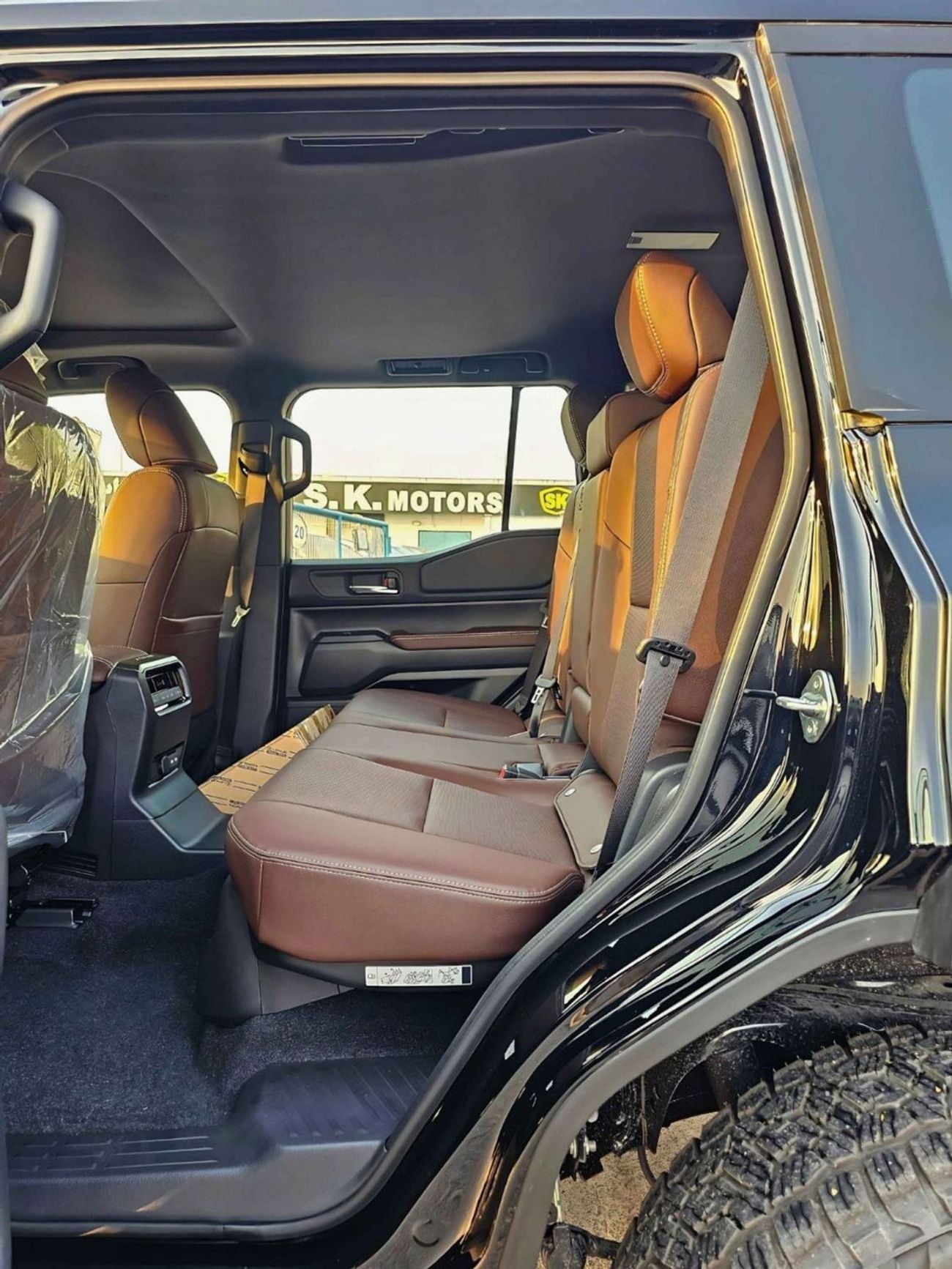 Toyota Prado ADVENTURE TURBO / 2.4L V4 PETROL / MID OPTION / DRIVER POWER SEATS (CODE # PR24S2)