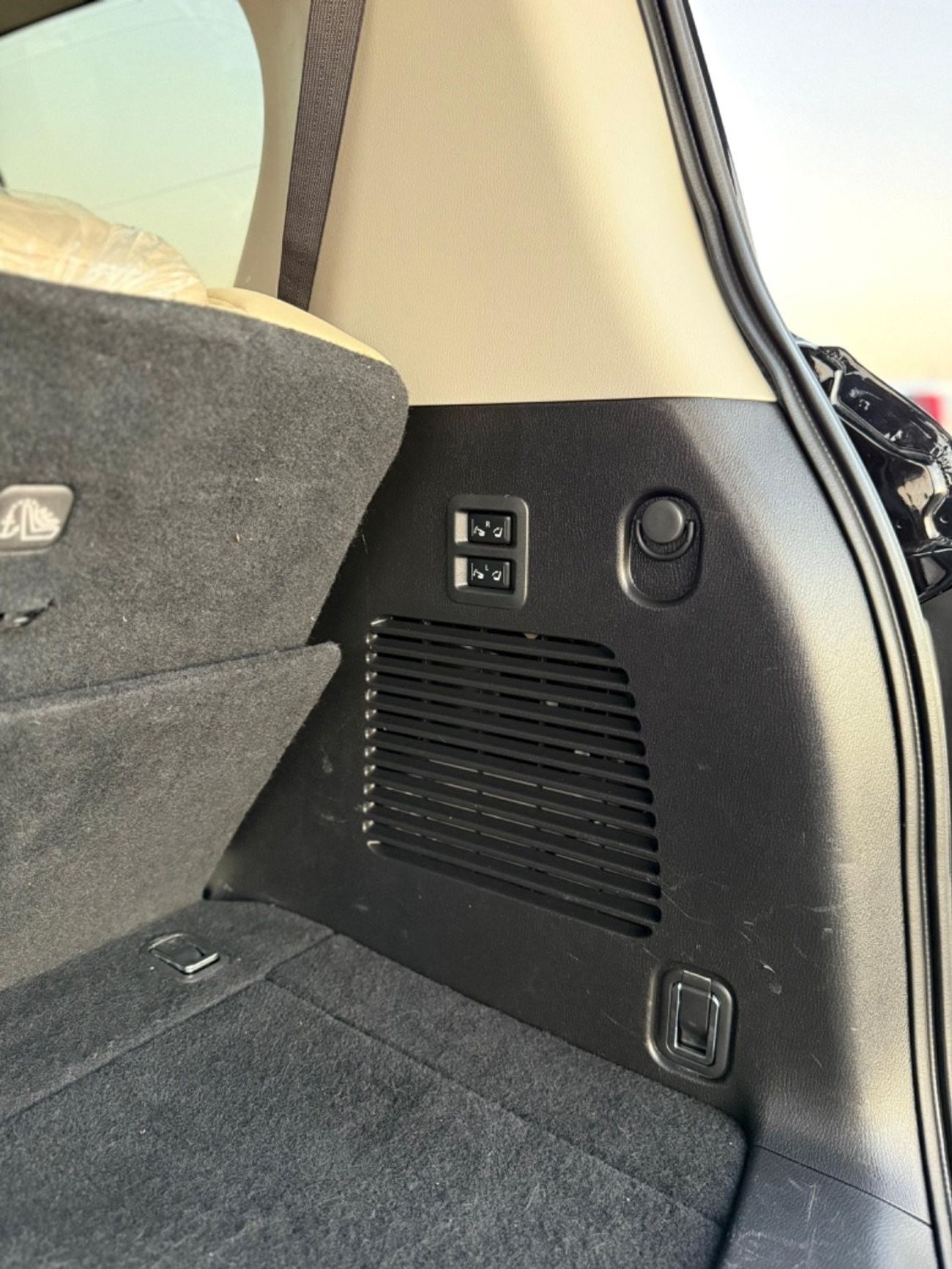 نيسان أرمادا Nissan Armada 4WD SV