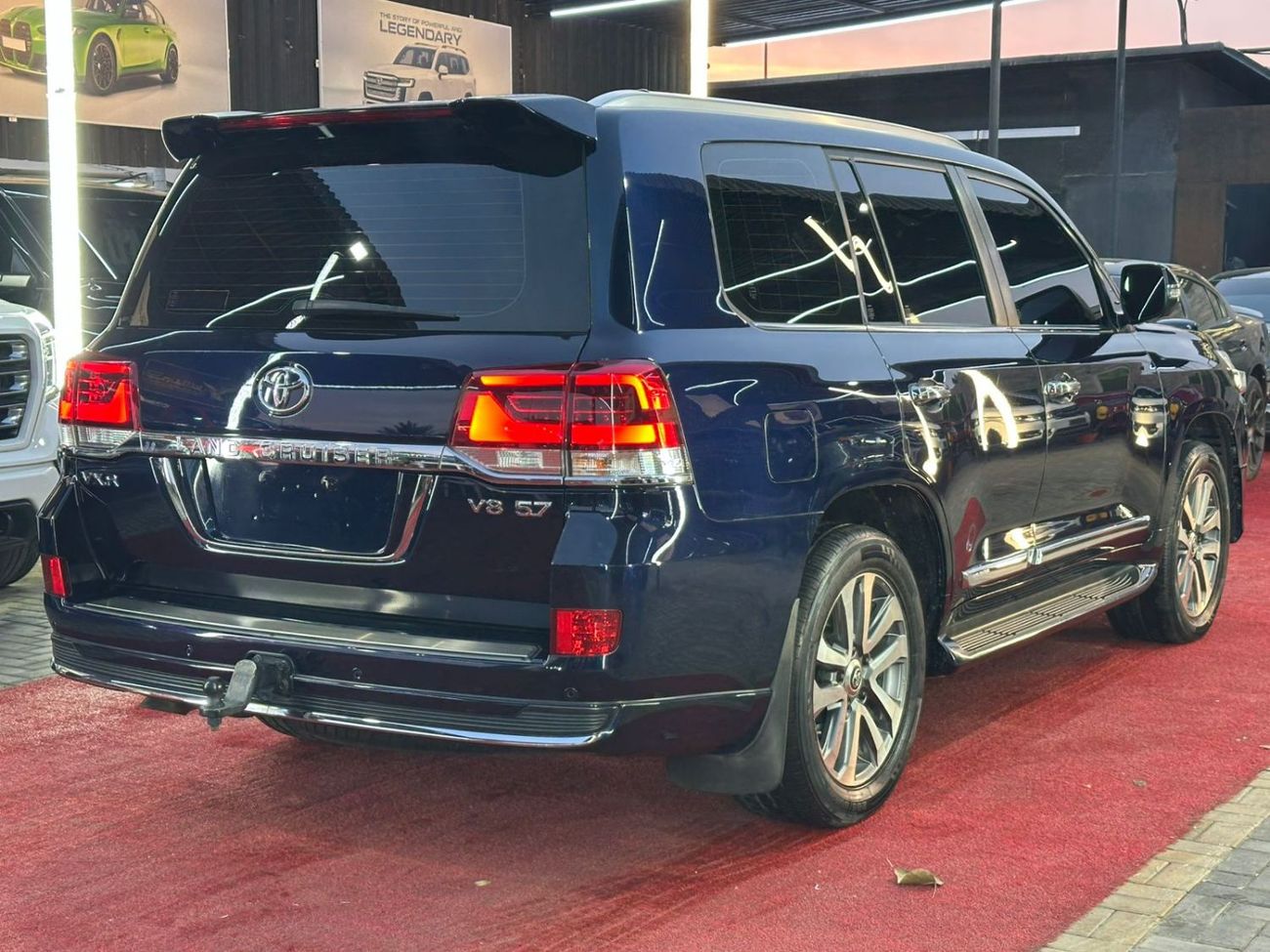 تويوتا لاند كروزر VXR+ 5.7L